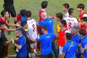 U19 Việt Nam thua U19 Indonesia 1-2 trong trận cầu hỗn loạn tại North Sumatra