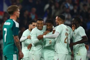 Olise lập hat-trick, Pháp thắng cách biệt Bắc Ireland