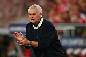 Mourinho muốn Perez phá két vì ngôi sao Premier League