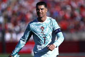 HLV Bồ Đào Nha: Ronaldo chưa nghĩ đến việc giải nghệ