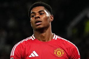 Cánh cửa tới Bayern mở ra với Rashford