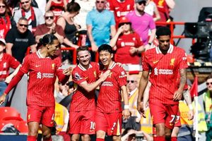 Tiền vệ Liverpool rút khỏi World Cup ngay trước trận ra quân