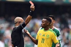 Check VAR World Cup 2026: Trọng tài có chính xác khi rút 3 thẻ đỏ ở trận mở màn?