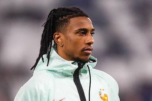 PSG chi 180 triệu euro cho Olise; Jose Mourinho bắt đầu thanh lọc lực lượng tại Real Madrid