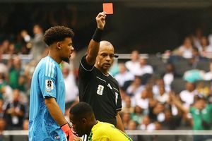 Khai mạc World Cup 2026 lạ chưa từng có: Mexico, Nam Phi tạo kỷ lục thẻ đỏ