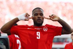 Canada thoát thua ngày ra quân World Cup 2026