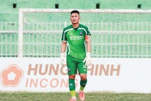 Huỳnh Tuấn Linh rực sáng với 3 pha cản phá luân lưu đưa Bắc Ninh FC thăng hạng V.League