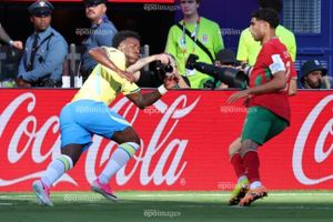 Vinicius giải cứu Brazil, vua phá lưới biến động