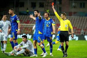 Chủ tịch FIFA 'hạ nhục' hay 'khích tướng' bóng đá Ý?