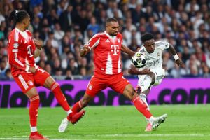 Real, Bayern đi vào lịch sử World Cup