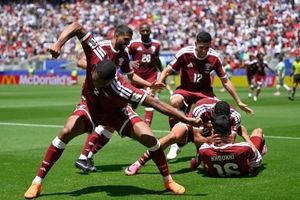 Qatar cầm hòa Thụy Sĩ: Nghi án việt vị trước quả phạt đền