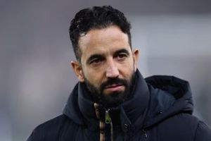 'Món quà' của Amorim dành cho MU?
