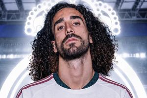 Real Madrid nổ 'bom tấn' gây bất ngờ