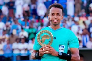 FIFA vẫn trả tiền cho trọng tài Somalia bị Mỹ cấm nhập cảnh