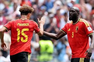 Lukaku cứu Bỉ khỏi thất bại trước Ai Cập