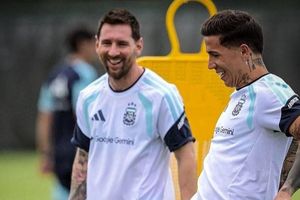 Messi khiến fan reo vui trước trận Agentina vs Algeria ở World Cup