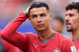 Ronaldo im tiếng, Bồ Đào Nha bị CHDC Congo cầm hòa