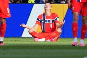 Haaland ghi cú đúp, Na Uy thắng ngày trở lại World Cup sau 28 năm