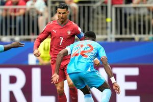 Ronaldo tịt ngòi, Bồ Đào Nha chia điểm với CHDC Congo