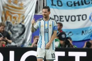 Messi phi thường làm lu mờ kỷ lục Mbappe, Haaland sửng sốt gọi 'gã điên'