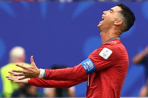 Kỷ lục đáng quên của Ronaldo