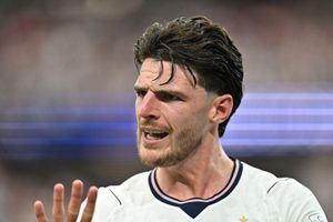 Declan Rice chấn thương?