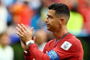 Ronaldo tịt ngòi, nhưng đừng vội kết luận Messi giỏi ghi bàn hơn