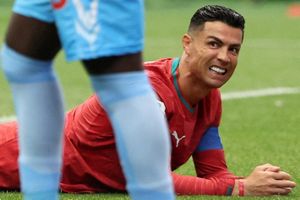 Thời gian đang lấy đi điều quý nhất của Ronaldo