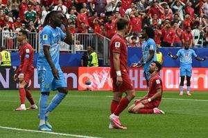 Henry: 'Bồ Đào Nha lỡ bàn thắng vì Ronaldo ham sút'