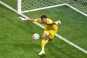 10 cầu thủ hay nhất lượt đầu World Cup: 'Cổ tích' gọi tên thủ môn Vozinha