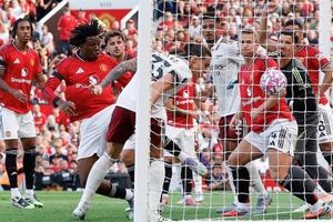 Lịch thi đấu Premier League bị nghi dàn xếp để ưu ái MU, Arsenal