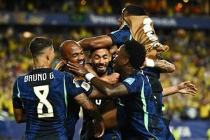 Báo chí thế giới: 'Brazil lướt trên làn sóng của Cunha'