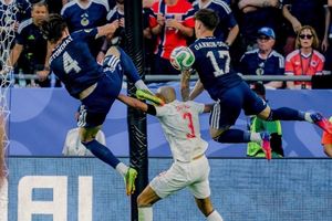 Bức ảnh tạo cơn sốt của hậu vệ MU tại World Cup