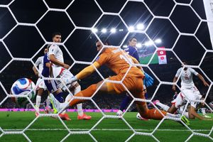 Tunisia 0-1 Nhật Bản: Bàn thắng chớp nhoáng