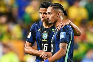 Brazil nhận tin xấu về Raphinha