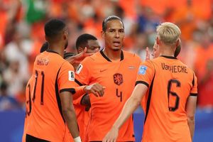 Van Dijk ca ngợi tuyển Hà Lan khi thắng Thụy Điển 5-1