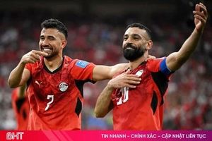 Salah rực sáng mang về chiến thắng lịch sử cho Ai Cập