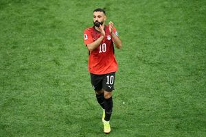 Salah giúp Ai Cập giành chiến thắng đầu tiên ở World Cup