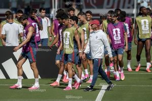 Sóng gió bủa vây Ronaldo với ngòi nổ gây chia rẽ đội tuyển Bồ Đào Nha