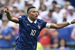 World Cup 2026: Trận Pháp - Iraq tạm hoãn hiệp 2 vì thời tiết