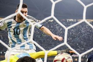 HLV tuyển Áo, Ralf Rangnick: Messi chơi thế ai đấu nổi