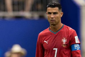Bồ Đào Nha đấu Uzbekistan: Khi tất cả chống lại Ronaldo