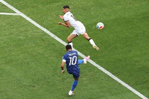 Mbappe rực sáng giúp tuyển Pháp phô diễn sức mạnh đáng sợ