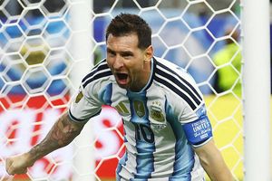 Lập kỷ lục World Cup, Messi tự trách bản thân 1 điều