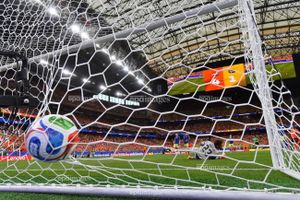 World Cup 2026 hỗn loạn, vé đi tiếp đổi chủ từng giờ