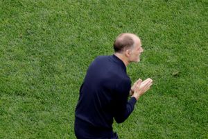 HLV Tuchel quát cầu thủ Anh