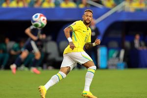 Ngày Neymar tái xuất, Brazil mang lại ký ức World Cup 2014