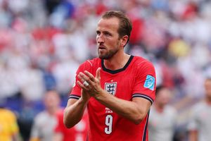 Kane phá kỷ lục ghi bàn của tuyển Anh tại World Cup
