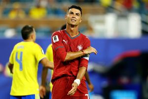 Màn trình diễn nhạt nhòa của Ronaldo