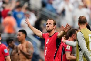 Harry Kane vượt huyền thoại Gary Lineker, trở thành chân sút số một của tuyển Anh tại World Cup